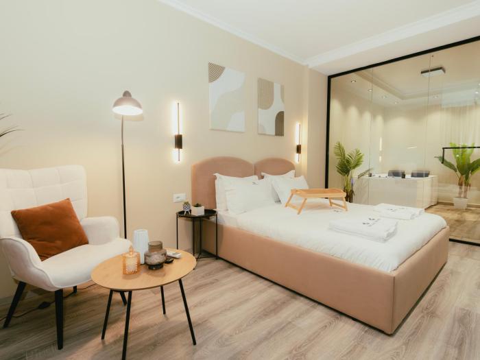 Luxury Apartment with Hot Tub - THE NEST