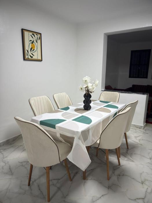 Maison de vacances spacieuse avec jardinet, parking, wifi - Marina de Salé