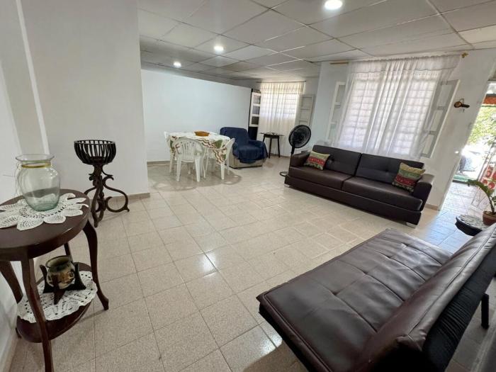 Air-conditioned apartment in downtown Santa Marta