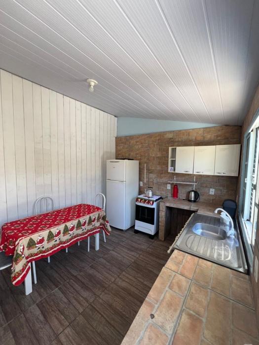 Casa 6km do aeroporto e 7km das praias do sul da ilha