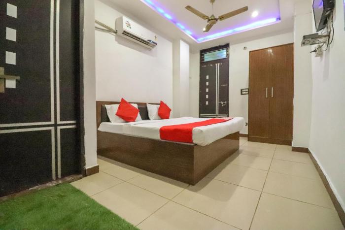 Hotel O Shiv Shankar