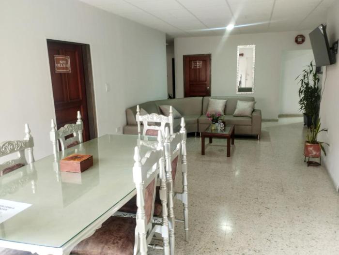 Hostal, casa Jaramillo