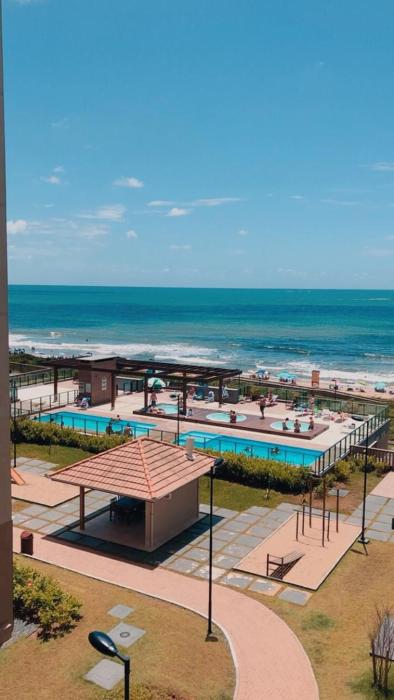 Resort Pé na Areia com ampla área de lazer em Barra Velha