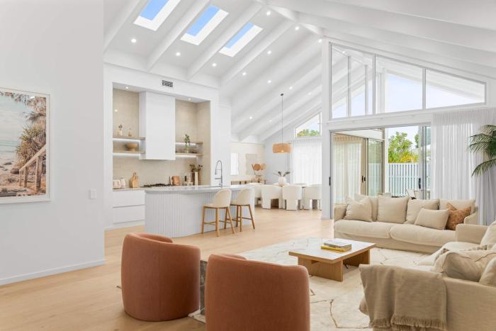 Freshwater Retreat - Banksia Beach Luxe Living