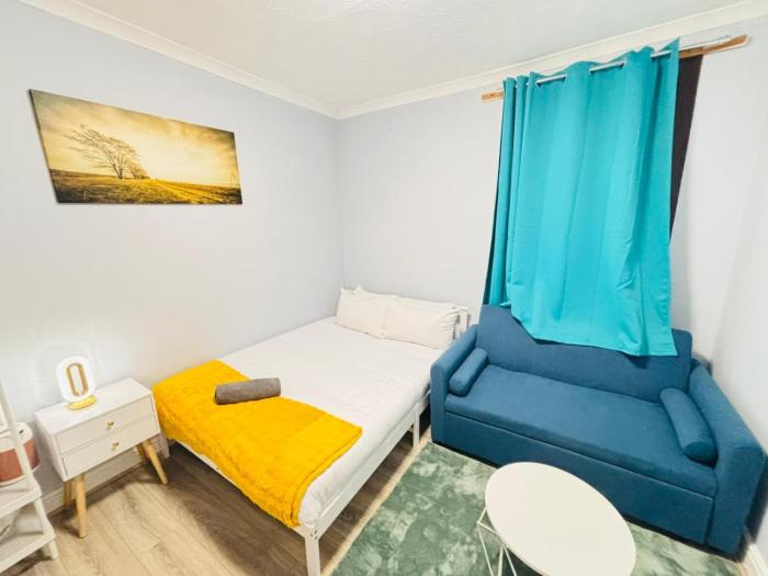 London Budget-Friendly Stay