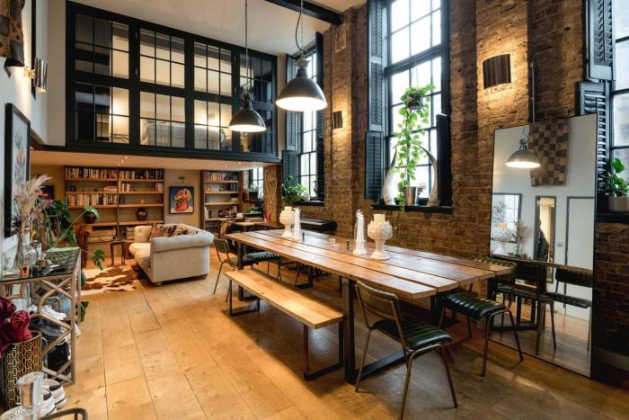Modern Loft Apt in Victorian Conversion w Parking