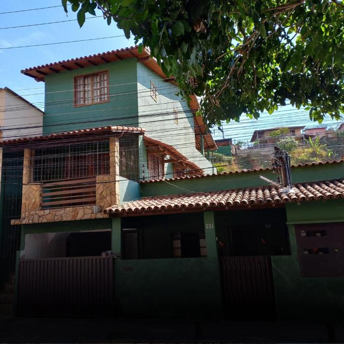 Casa Espaçosa Mobiliada