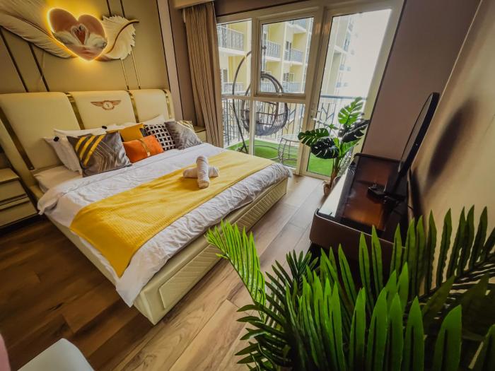 Spacious & Luxury 4BR Home across Okada and Solaire