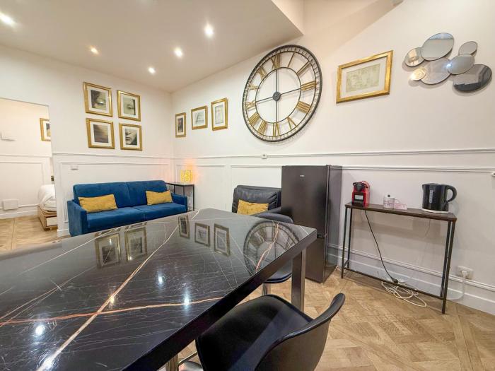 38 Atelier Mona Lisa