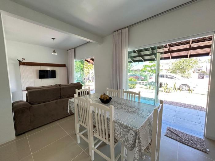 House 150 meters from the sea in Morrinhos, Bombinhas