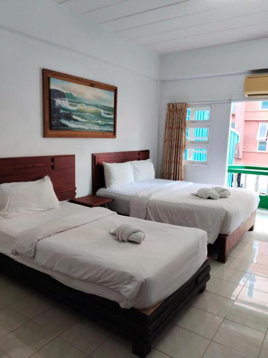 Global Patong Beach Hotel