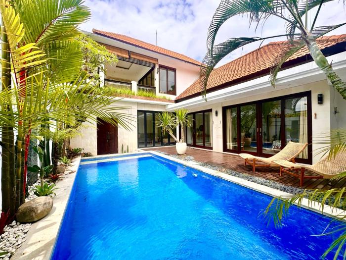 Canggu 3BR Private Pool Villa 3 min to Beach Finns