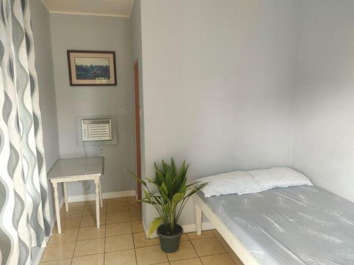 La Guerta Lodging House - Uno