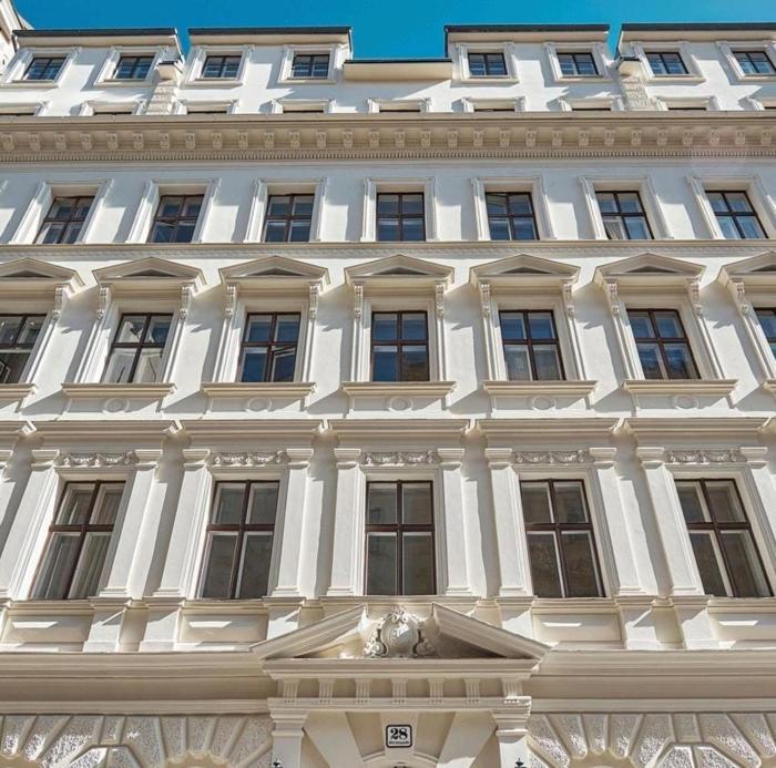 Brand NEW Premium City Apartment in Prime Location