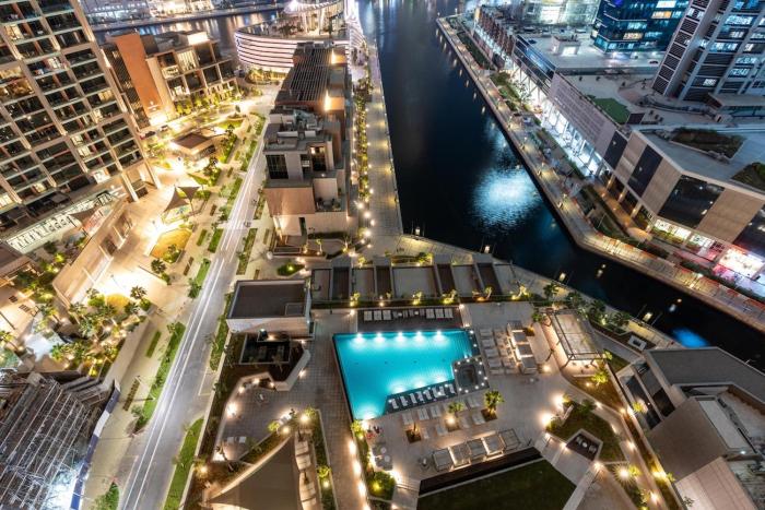 2 Apt Combo Studio And 1BR Same Tower Canal View