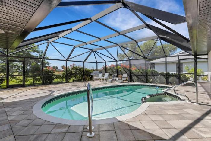 Boca Grande Getaway 4BR 2BA Golf Couse HEATED POOL