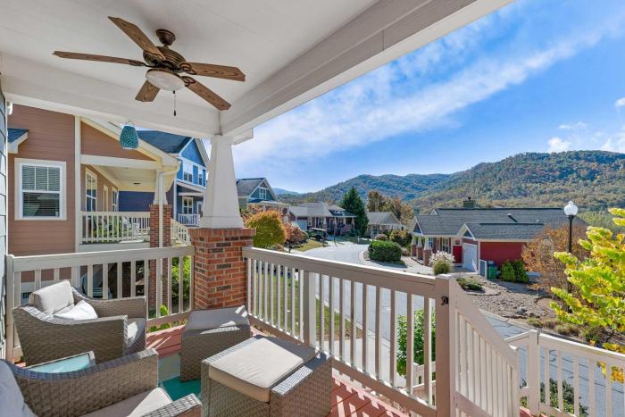 Byrd Bungalow Villa - EPIC Views - Discover Luxury