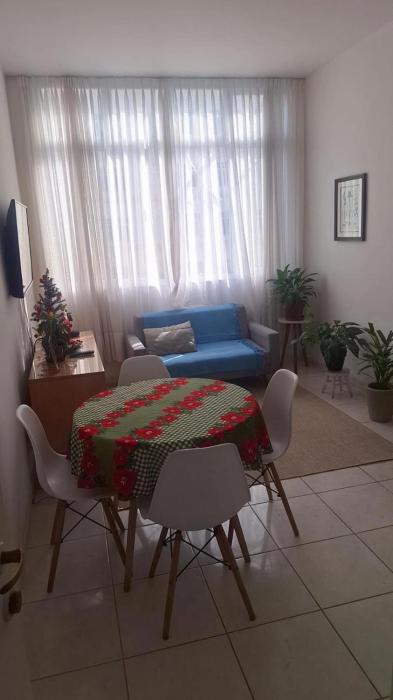 2-bedroom apartment in Copacabana