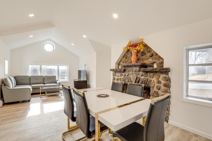 Pet-Friendly Home w Lake Views & Deck!