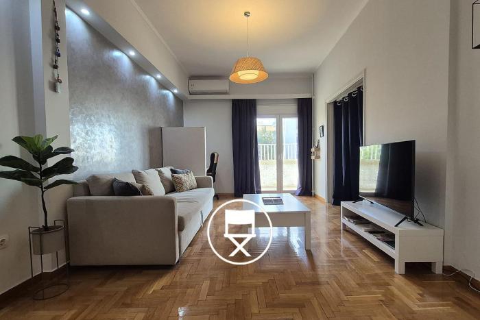 Ideally located, well-equipped apartment in Alimos, Athens