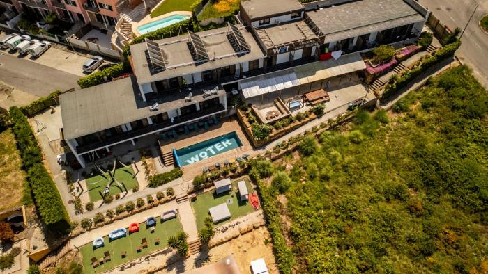 WOT Ericeira Surf Social