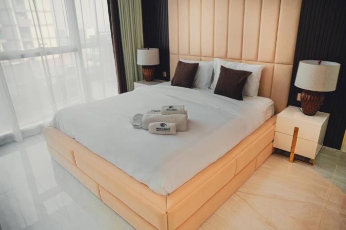 Fully Furnished 2-Bedroom Apt in Gemz by Danube