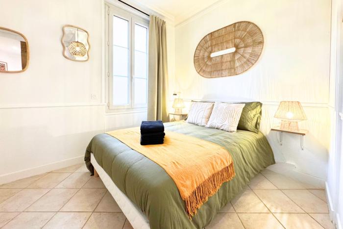 Studio Agabane - By BEST KEYS - Centre-Ville - Cosy & Lumineux - Cuisine Équipée - Smart TV - Lit Confortable - WiFi Fibre - Check-in Autonome - Parking Gratuit à Proximité