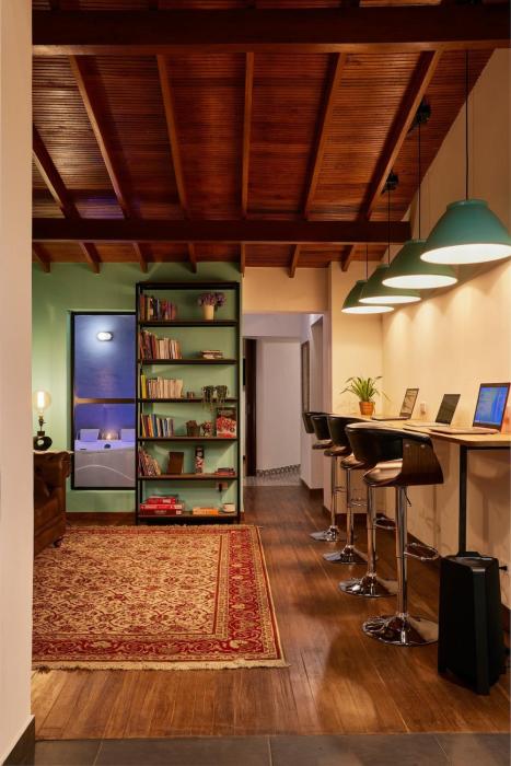 El Poblado Medellin Luxury 5BR Jacuzzi AC