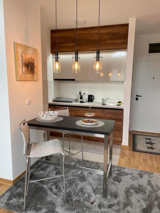 Vrdnik Residence - Apartmani Anonim 1 i 2