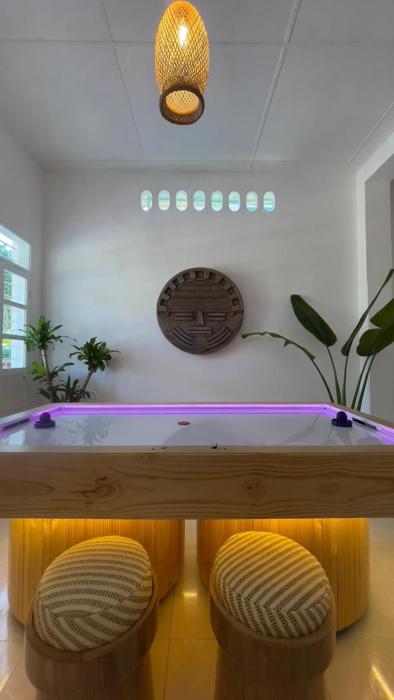 casa aria mesa de hockey,pinpong y patio privado