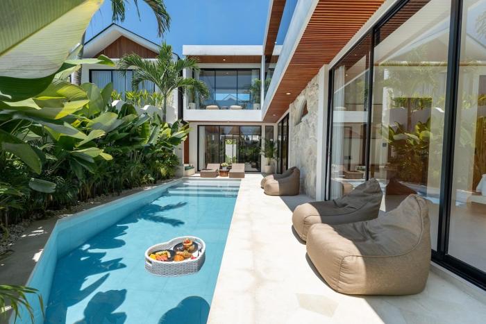 Brand-New Luxury Villa Jacuzzi, Pool & Cinema in Seseh