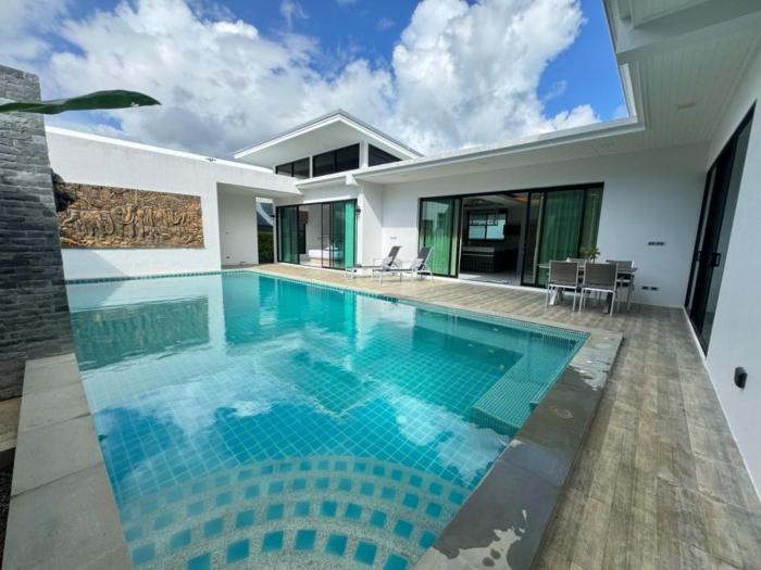 Skypool Villa by G Estate Phuket