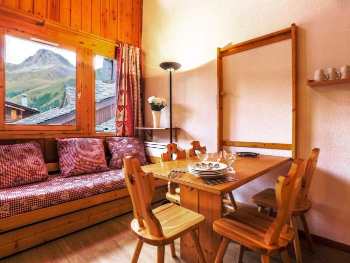 Appartement confortable 6 pers, Ski aux pieds, Parking Val dIsère - FR-1-862-26