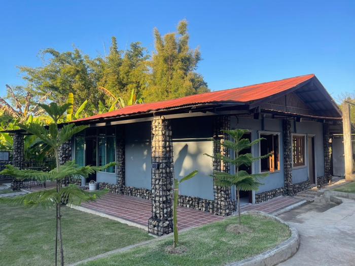 Country Home Pai