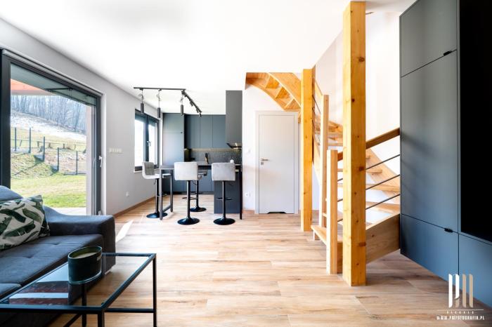 Green Wood Prestige House