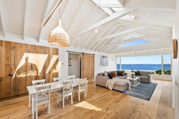 Gerroa Sands Beach House and Spa Sleeps 8