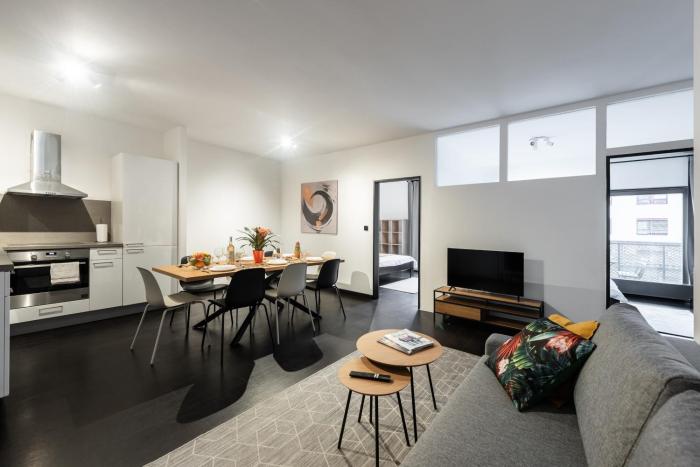 3 bedroom apartment near center of Prague