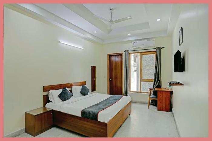 Hotel Devlok Golden Premium Near Haridwar Railway Station - Wifi - Room Service - Fully Air Conditioning Hotel