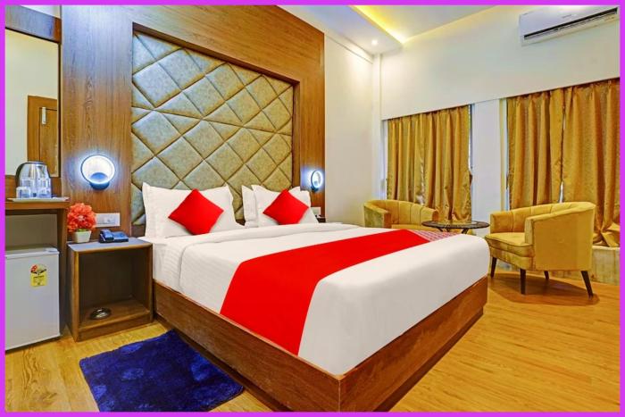 Hotel Naini -Lake -View Near The Mall Road - Restaurant And Free WifiRooms - Prime Location - Best Hotel