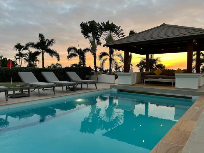 Sunset View Pool Villa 116 4BR 10 Persons