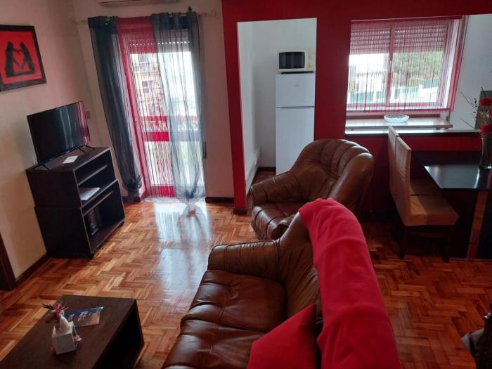 4 Bedrooms 2 Suites Balcony City View Flat