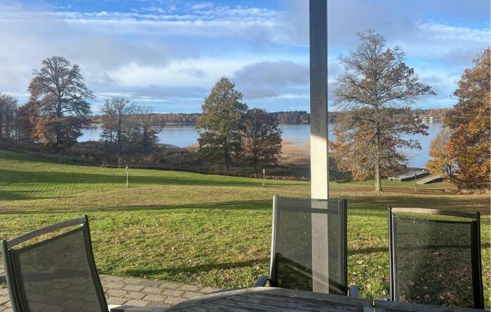 Nice Home In Bolmsö With Sauna