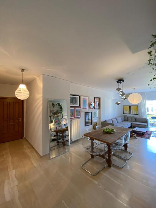 Elegant Flat Near Hospitals & Museums