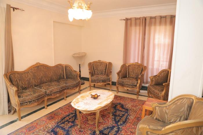 Luxury Entire place Al Golf