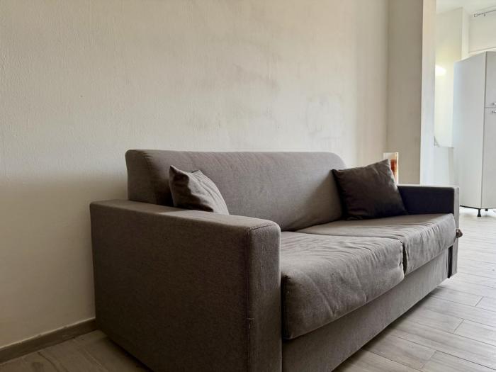 HOST4U - Vista Valle a pochi passi dalla Stazione e Centro di Imperia