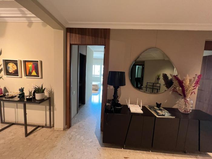 Beautiful 2 suites apartment modern cozy and central