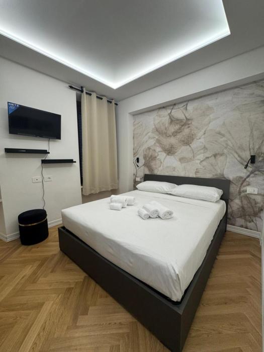 LAURINA Home Collection