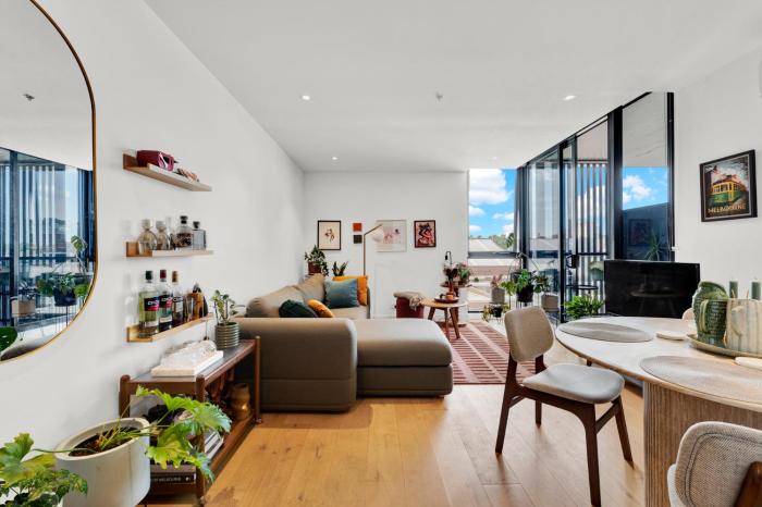 StylishCity Apartment