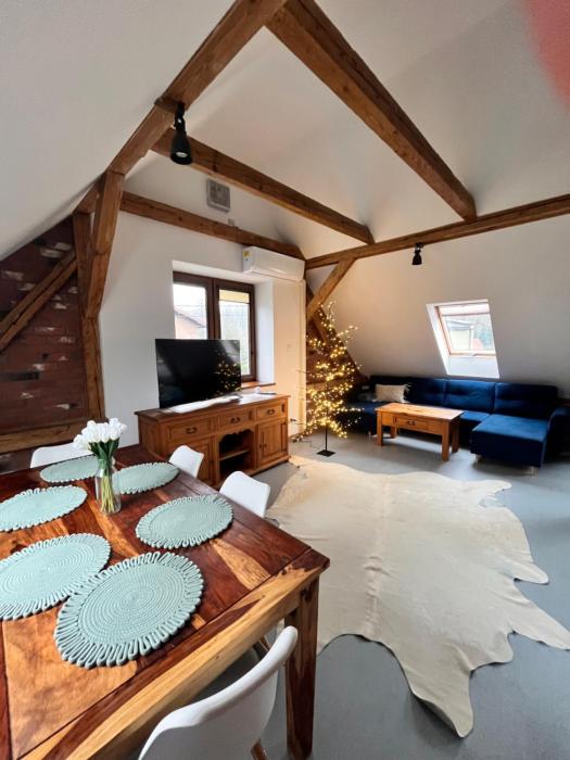 Beskid House Nocleg Blisko Szlaków, Klimatyzacja, WiFi, Parking