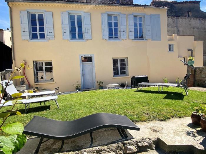 Plein centre, parking jardin 4 chambres